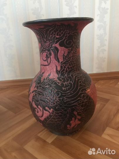 Ваза китайская с драконами