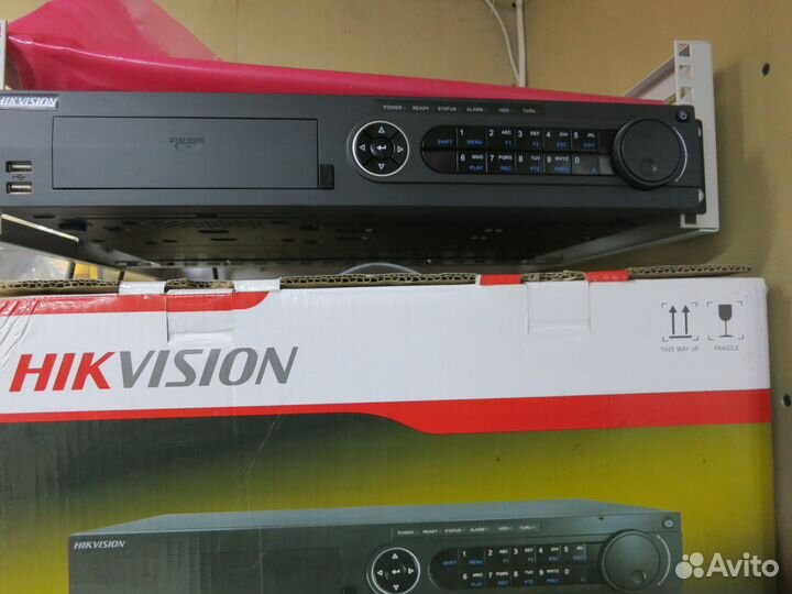 Видеорегистратор Hikvision DS-7716NI-E4/16P
