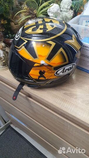 Мотоциклетный шлем размер М