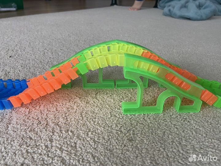 Гибкий трек светящийся