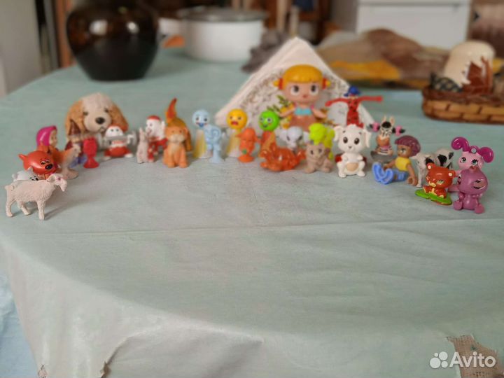 Пластиковые игрушки из киндер сюрприз