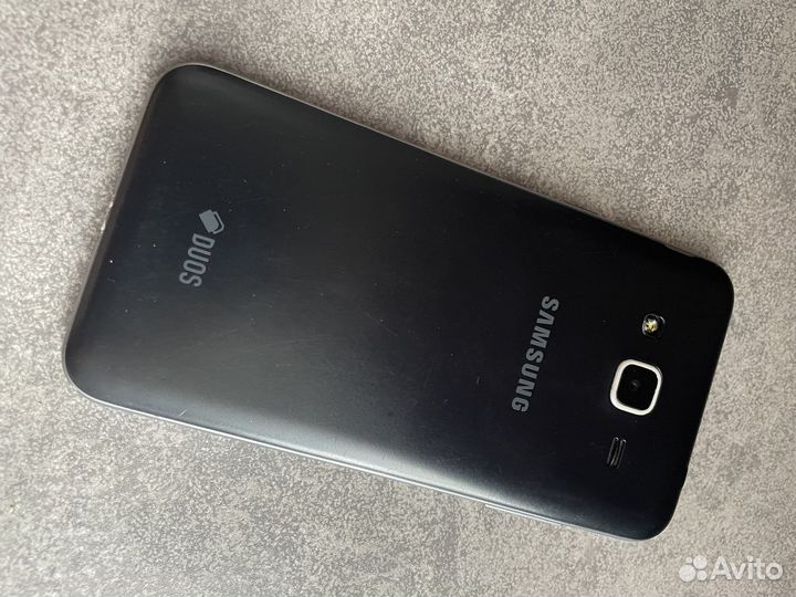 Телефон Samsung