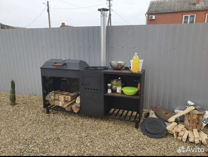 Мангал с крышей