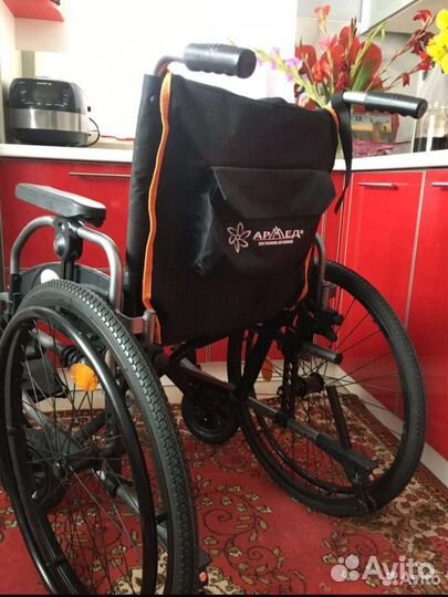 Кресло-коляска новая