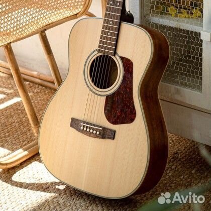 Акустическая гитара Cort (аксессуар в подарок)
