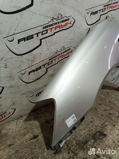 Крыло toyota allion AZT240 NZT240 ZZT240 ZZT245 538122B850 переднее левое серебро DY390