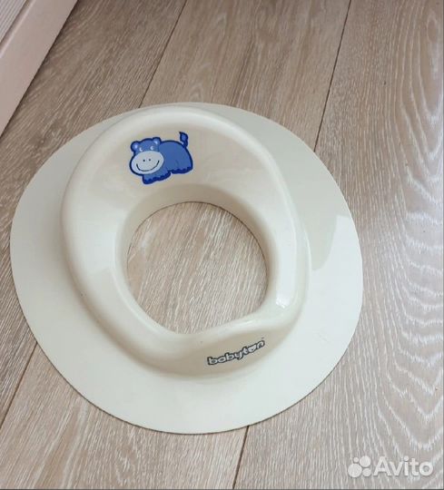 Детский горшок и насадки на унитаз