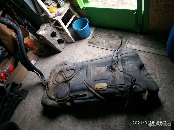 Топливный бак Пежо 407