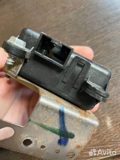 Сервопривод заслонок печки Nissan Qashqai J10 2.0