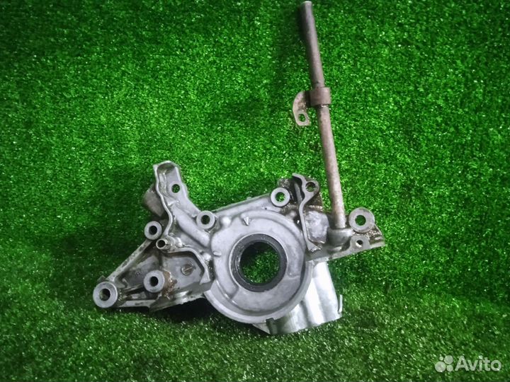 Насос масляный Мазда 323 1.5 ZL