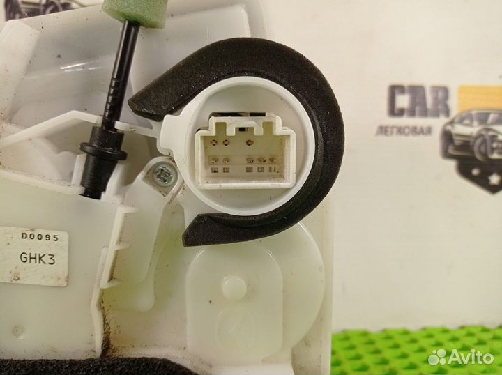 Замок двери задней правой R Mazda 6