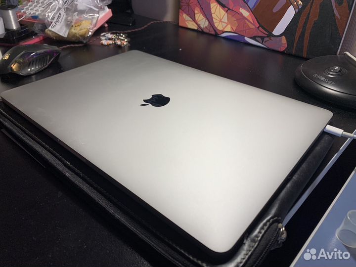 Apple macbook pro 15 2019