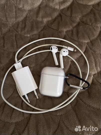 AirPods (2nd Generation)