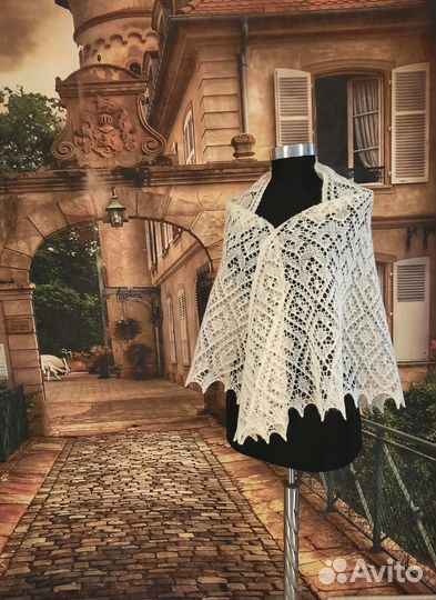 Шаль вязанная
