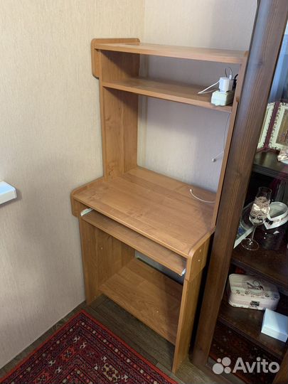 Компьютерный стол