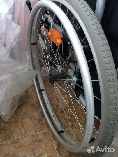 Кресло-коляска для инвалидов