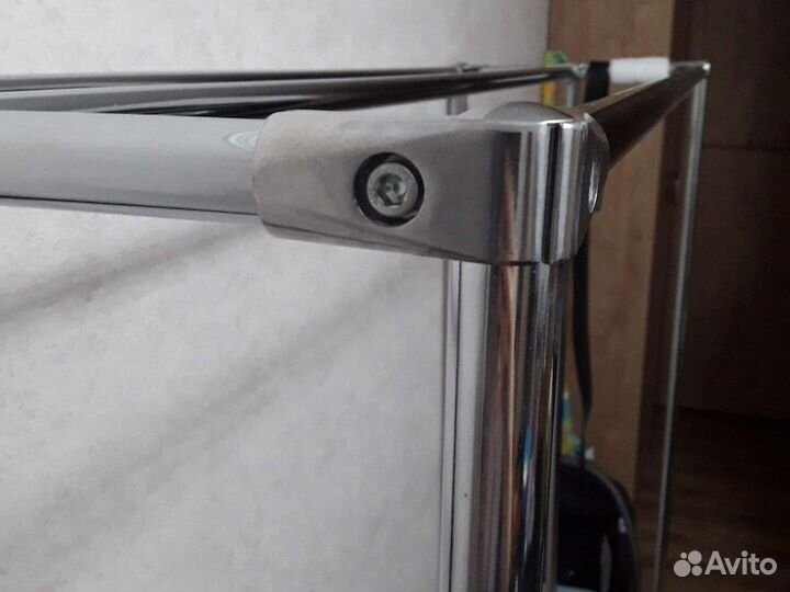 Вешалка для одежды напольная