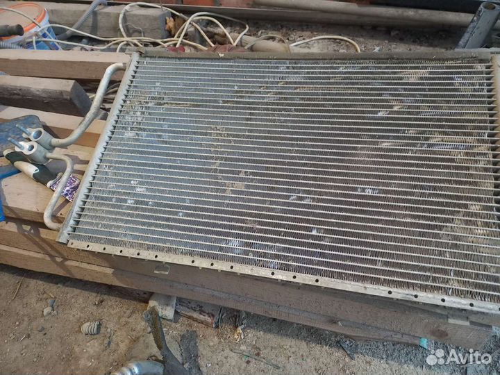 Компрессор и радиатор нива
