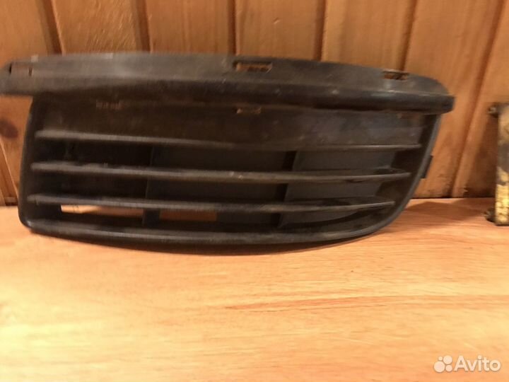 Решетка в бампер volkswagen jetta 2006-2011