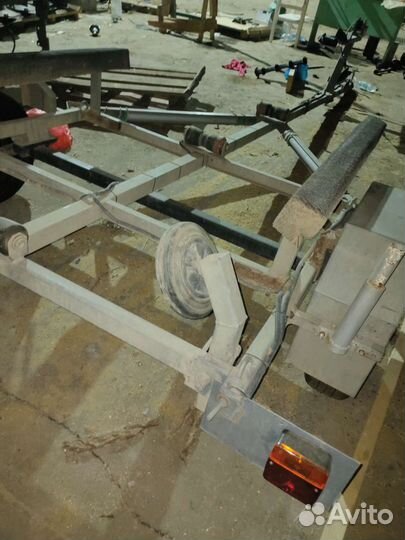 Прицеп легковой бу для перевозки лодок