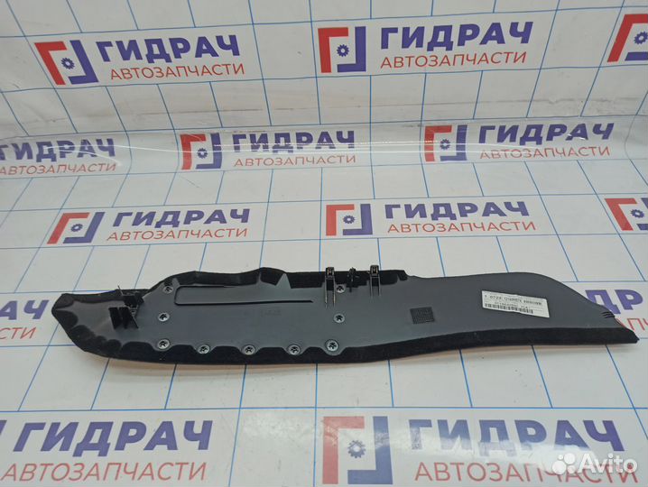 Накладка центральной консоли правая Skoda Superb