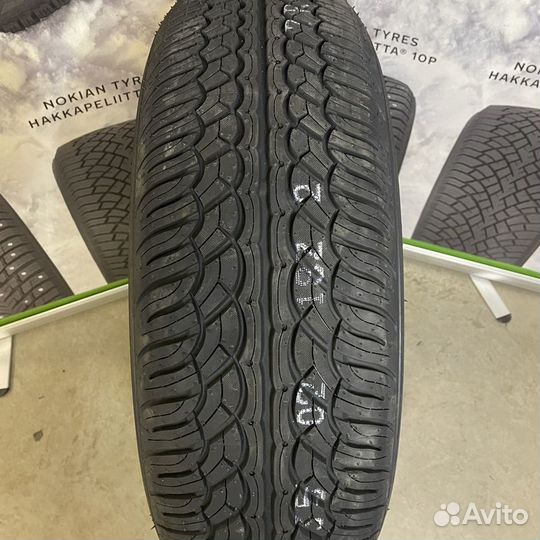 Yokohama Parada Spec-X PA02 285/35 R23 107