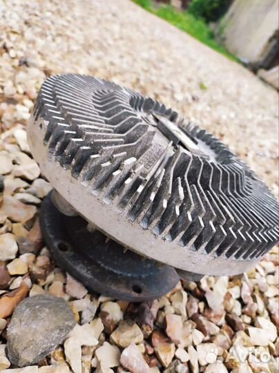 Вискомуфта behr om501la для Mercedes-Benz