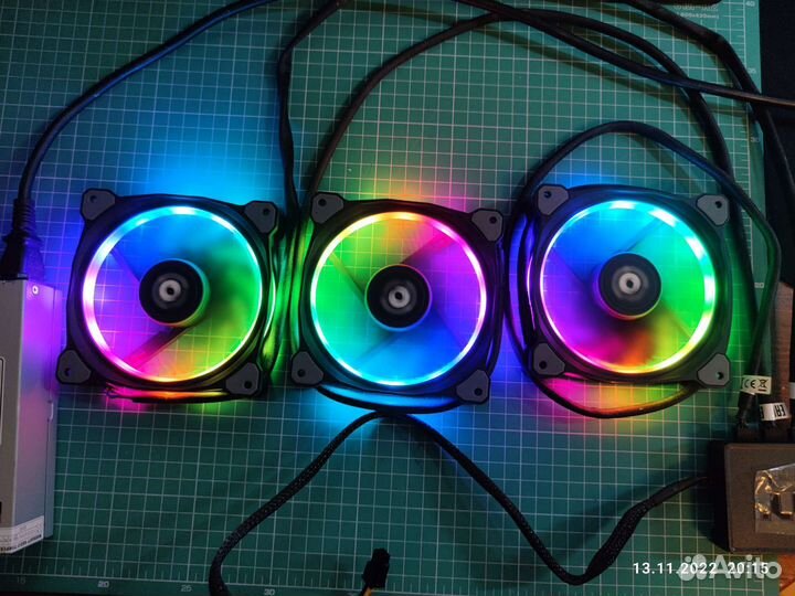 Riing Plus 12 LED RGB Radiator Fan TT Premium Edit