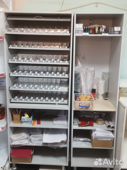 Шкаф для сигарет бу с полками