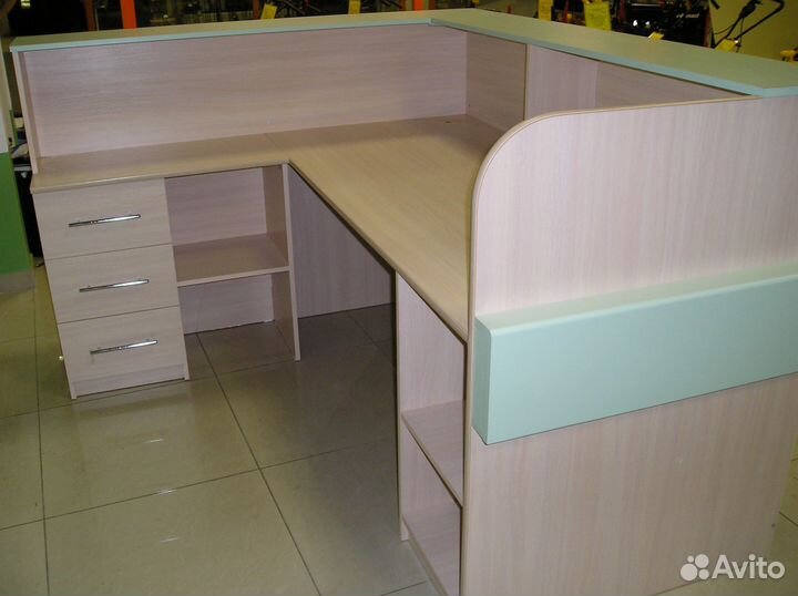 Рекламная стойка / стойка ресепшн (администратора)