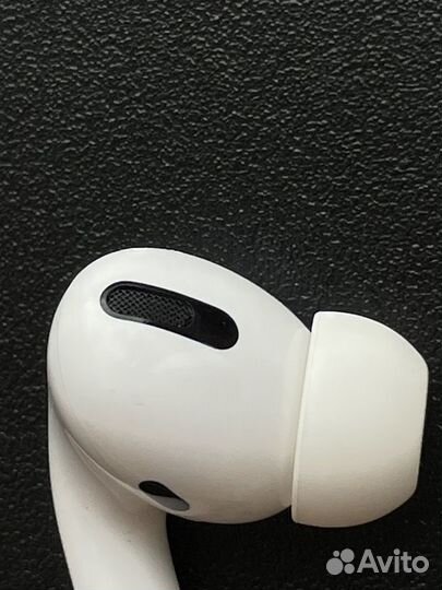 Левый наушник airpods pro 1 оригинал