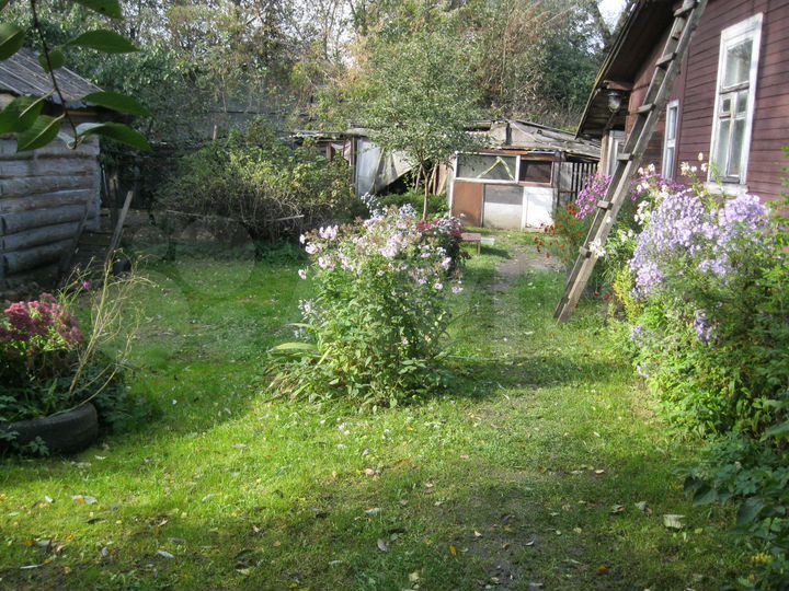 Дом 97,7 м² на участке 11 сот.