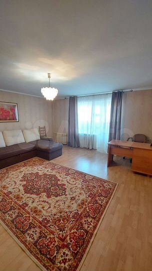 4-к. квартира, 102,9 м², 8/10 эт.