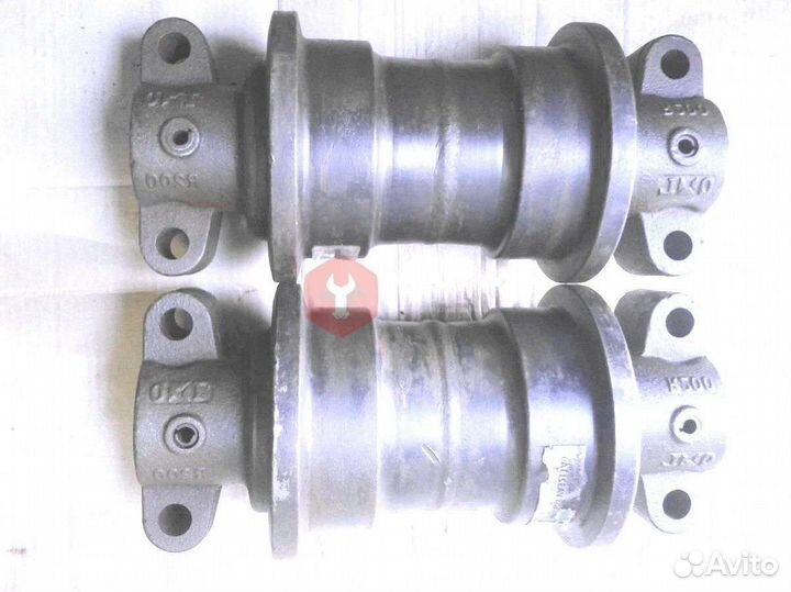 Каток поддерживающий Case JS260LC C2612001M00