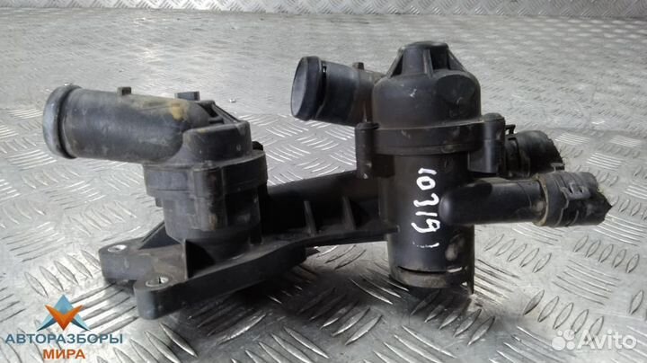 Корпус термостата Volkswagen Golf 6 2010