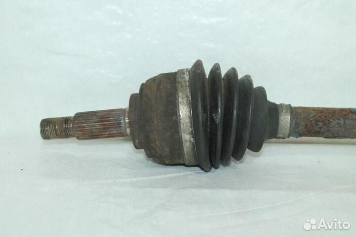 Привод передний правый Nissan Note E11