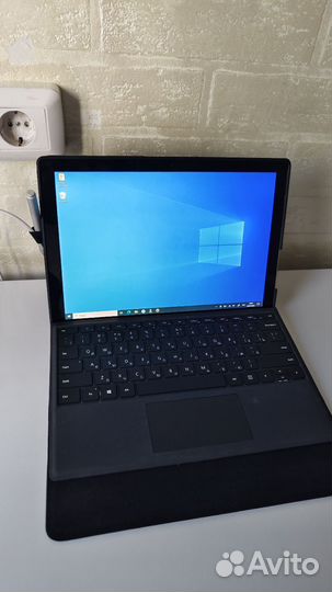 Планшет Microsoft Surface Pro 7