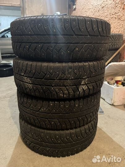 Bridgestone Ice Cruiser 7000 205/60 R16 28M