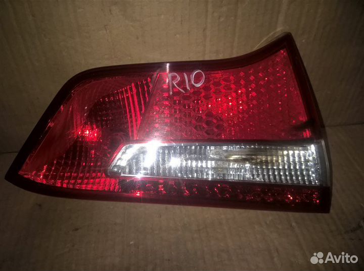 Фонарь левый Kia Rio 2012
