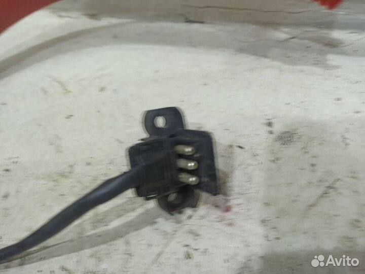 Клемма аккумулятора