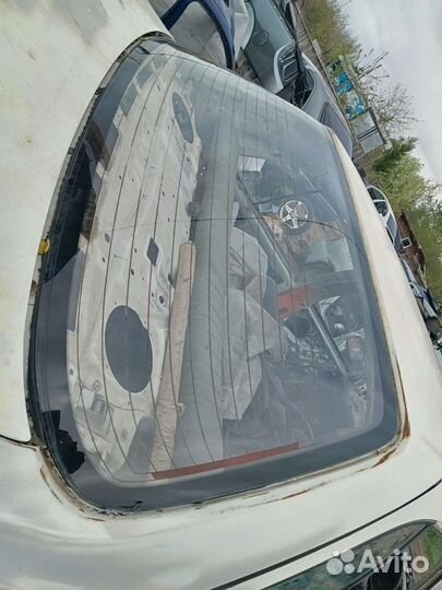 Стекло заднее ниссан санни