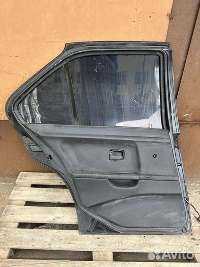 Задняя левая правая дверь bmw e36 бмв е36