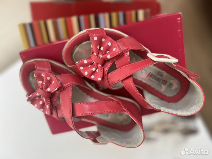 Босоножки futurino