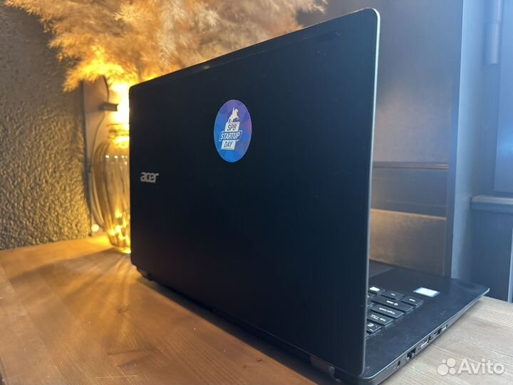 Ноутбук Acer Swift / 13.3 / Core i7 / 16gb DDR4