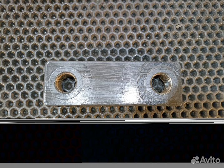 7421175833 Серьги передней рессоры Renault T