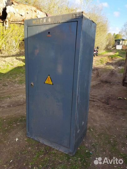 Шкаф металлический