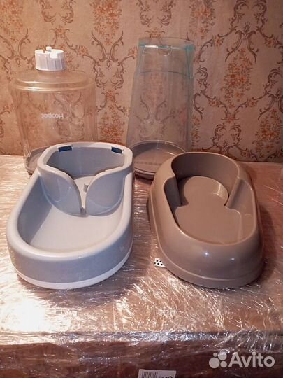 Поилка для кошек или маленьких собачек