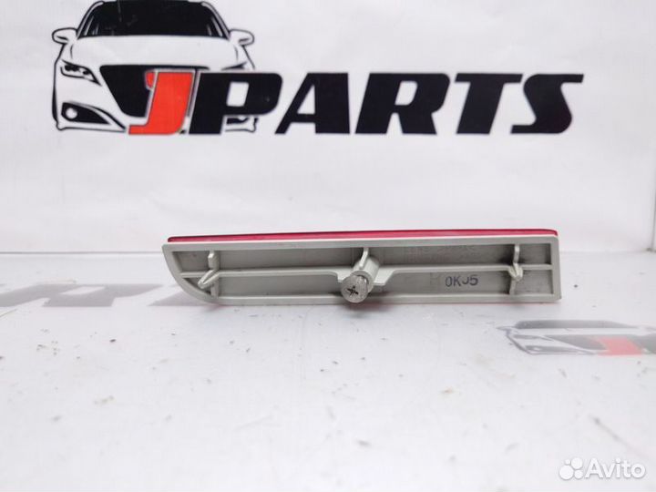 Отражатель задний Mitsubishi Lancer X (2007—2010)