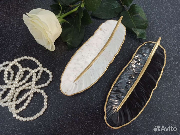 Тарелка декоративная/перо