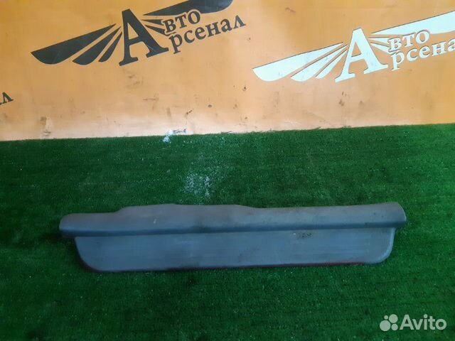 Накладка на порог салона передняя правая Hyundai